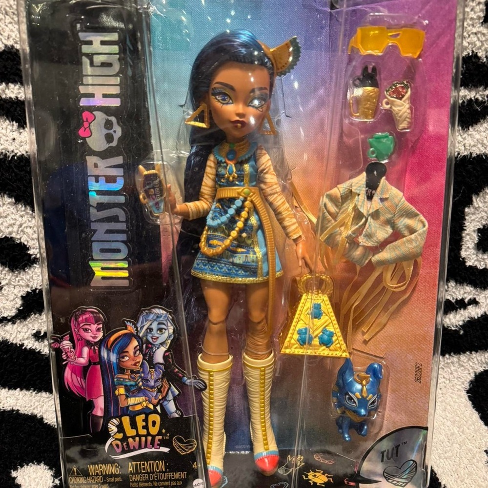 Monster High Leo Denile Doll with Blue and Gold Accessories